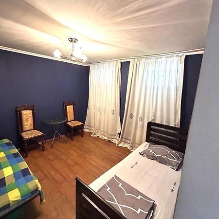 Booboo Flat In Italian Yard Apartment Tbilisi Luaran gambar